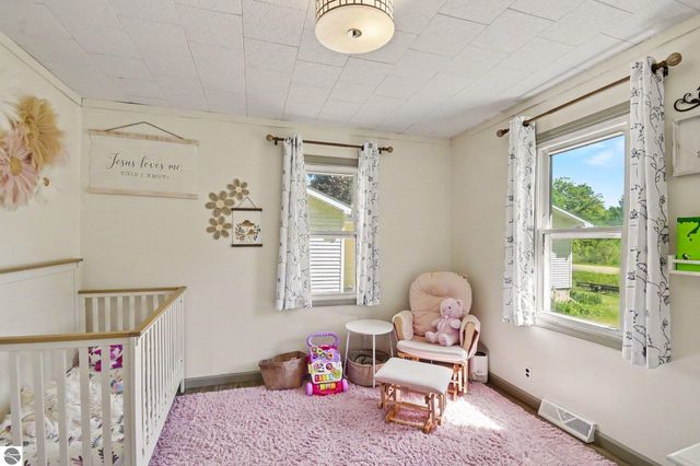 600 Second Avenue, Hale, MI 48739