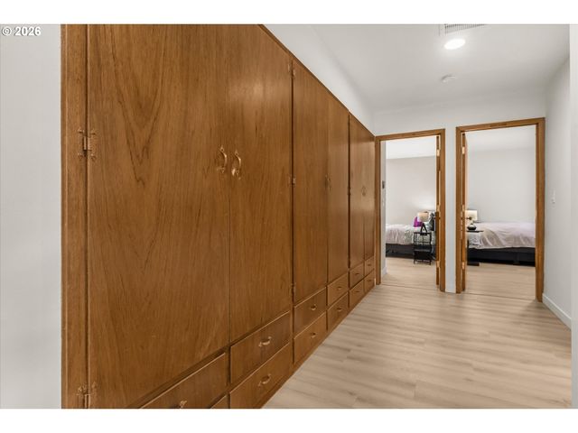 325 Nw Orchard Dr, Portland, OR 97229