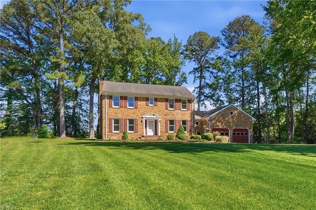 8 Merritt CV, Carrollton, VA 23314