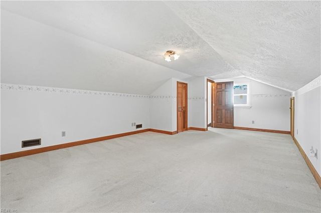 8 Merritt CV, Carrollton, VA 23314