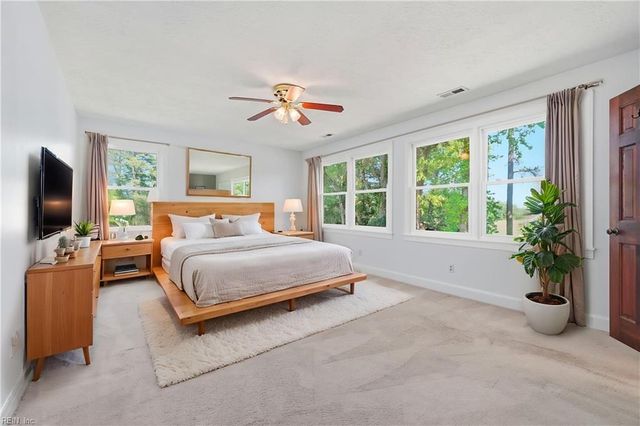 8 Merritt CV, Carrollton, VA 23314
