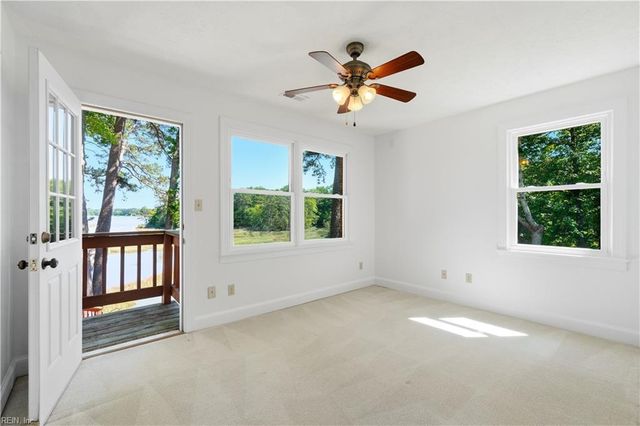 8 Merritt CV, Carrollton, VA 23314