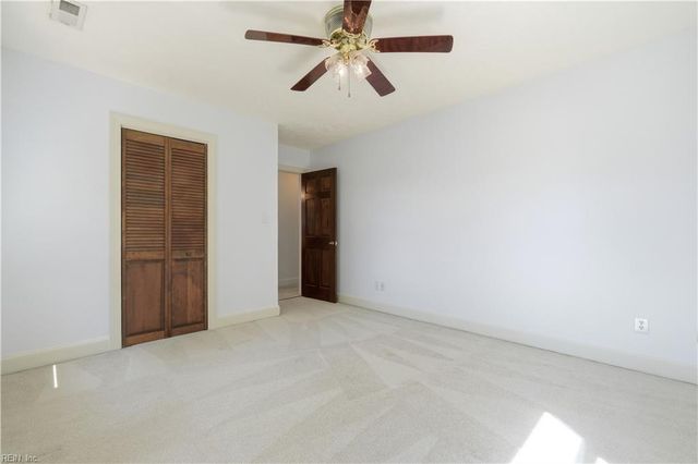 8 Merritt CV, Carrollton, VA 23314
