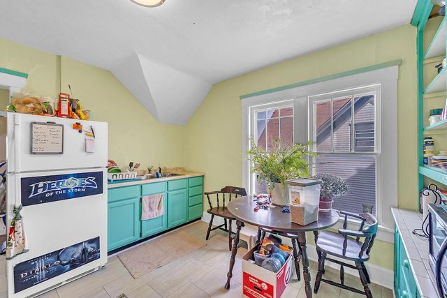 1718 Flett AVENUE, Racine, WI 53405