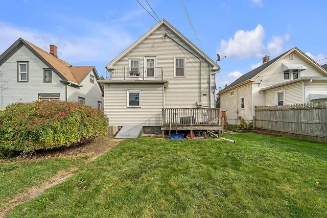 1718 Flett AVENUE, Racine, WI 53405