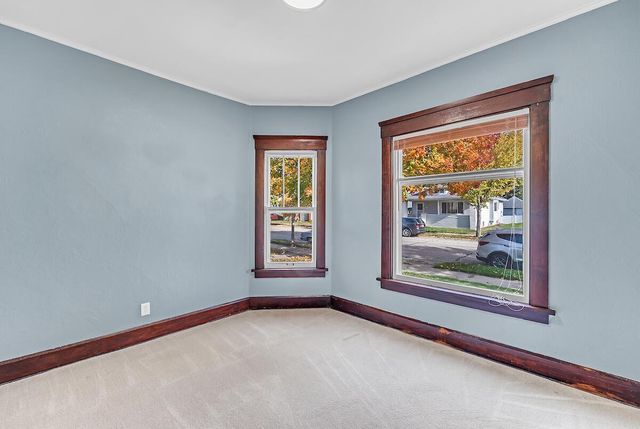 1718 Flett AVENUE, Racine, WI 53405