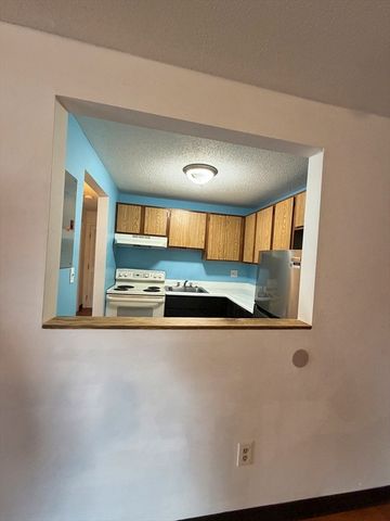 75 Scotch Pond Pl 32, Quincy, MA 02169