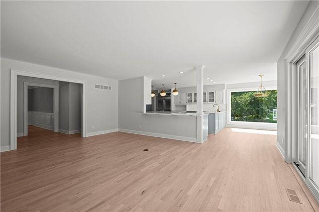 1608 Prestwick Drive, Lawrence, KS 66047