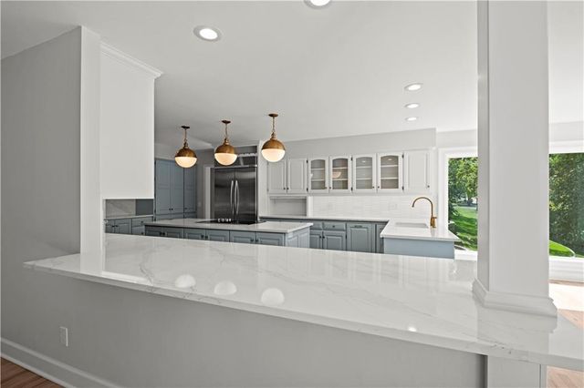 1608 Prestwick Drive, Lawrence, KS 66047