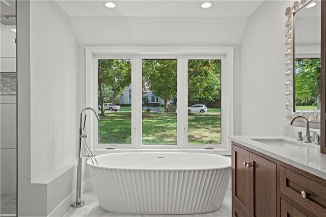 1608 Prestwick Drive, Lawrence, KS 66047