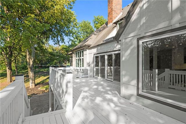 1608 Prestwick Drive, Lawrence, KS 66047