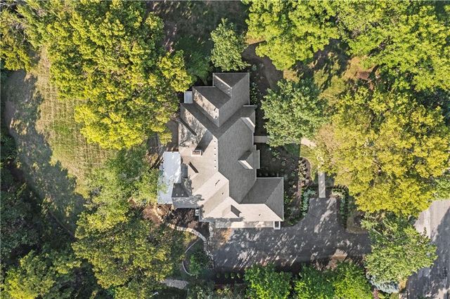 1608 Prestwick Drive, Lawrence, KS 66047