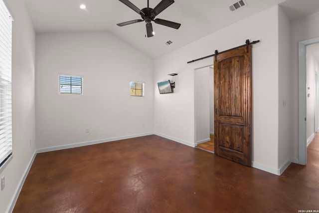 217 Saddle Wood, Comfort, TX 78013