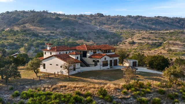 217 Saddle Wood, Comfort, TX 78013