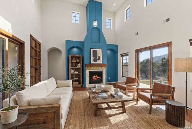 217 Saddle Wood, Comfort, TX 78013