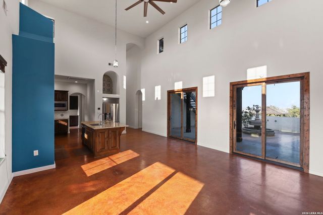 217 Saddle Wood, Comfort, TX 78013