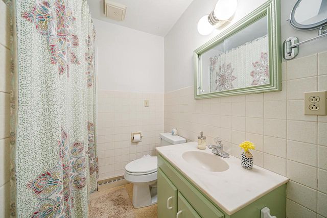 1303 FAUST AVENUE, Oshkosh, WI 54902