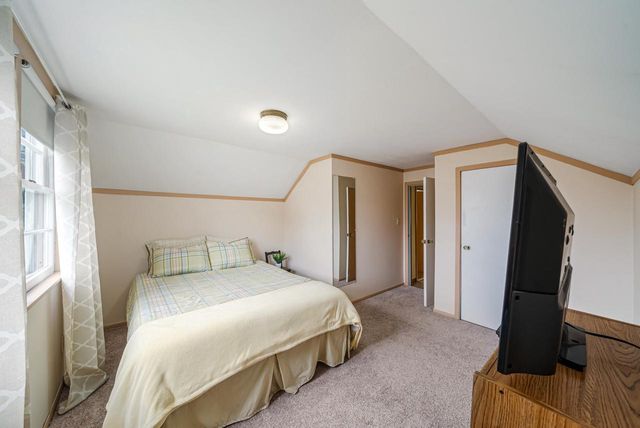 1303 FAUST AVENUE, Oshkosh, WI 54902