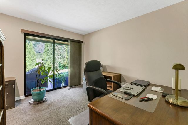 2221 E Rockwood Blvd, Spokane, WA 99203