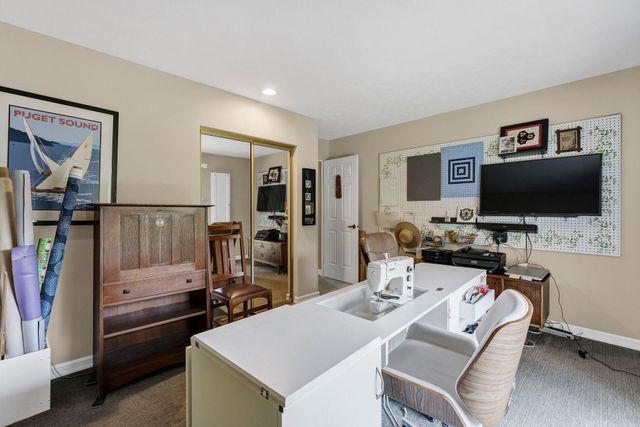 2221 E Rockwood Blvd, Spokane, WA 99203