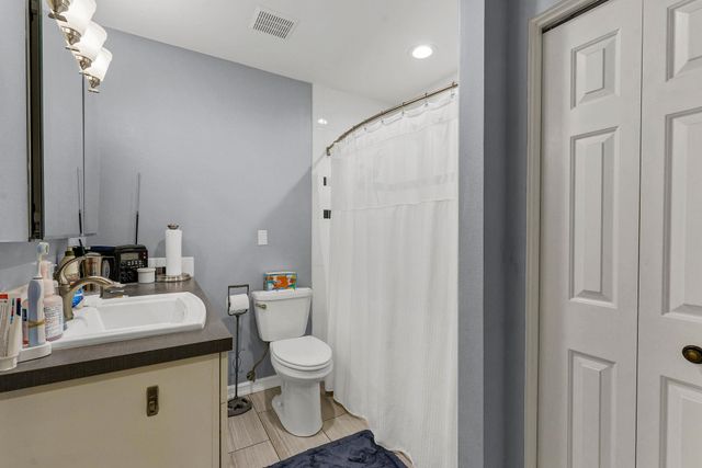 2221 E Rockwood Blvd, Spokane, WA 99203