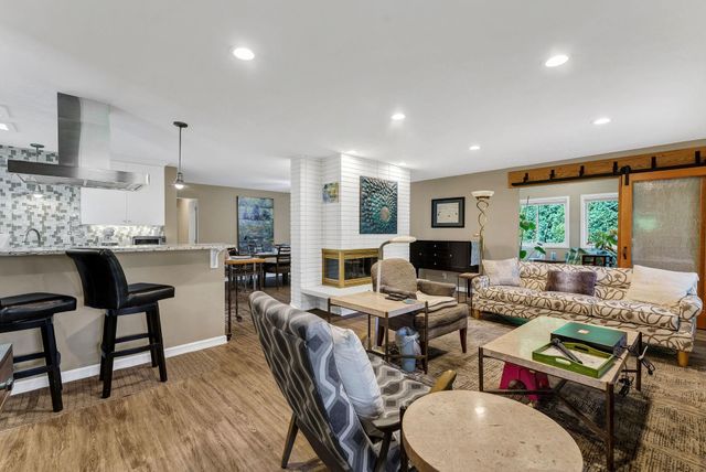 2221 E Rockwood Blvd, Spokane, WA 99203