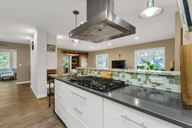 2221 E Rockwood Blvd, Spokane, WA 99203