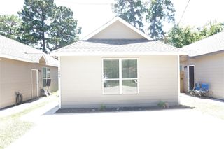 11604 Vistawood Street, Willis, TX 77318