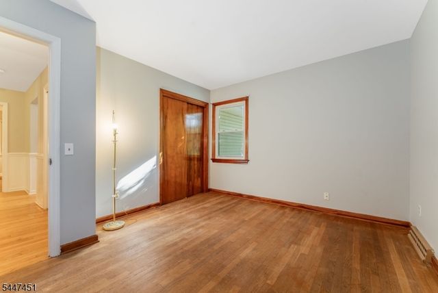 2 Glenway Dr, Raritan Twp., NJ 08822