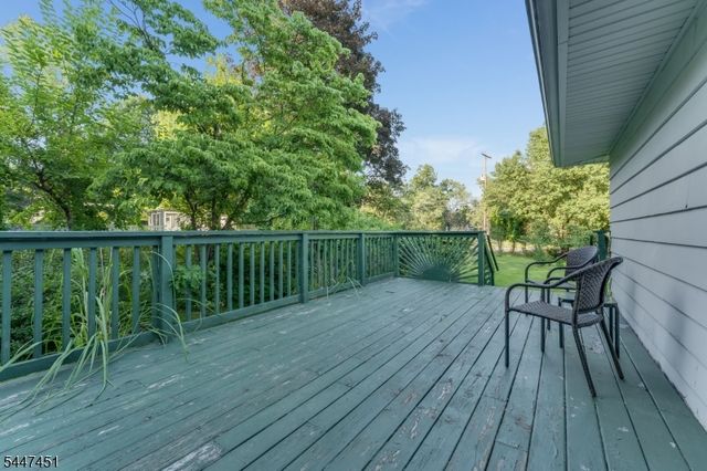 2 Glenway Dr, Raritan Twp., NJ 08822