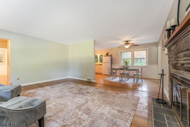 2 Glenway Dr, Raritan Twp., NJ 08822