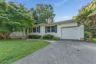 2 Glenway Dr, Raritan Twp., NJ 08822