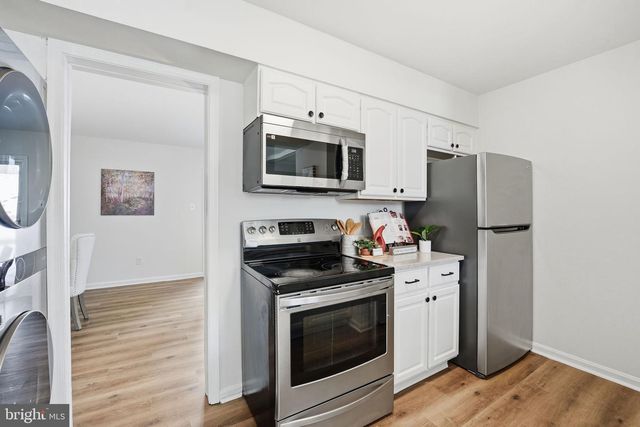 14444 COOL OAK LN, Centreville, VA 20121