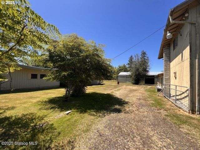 92768 PEARSON Rd, Astoria, OR 97103