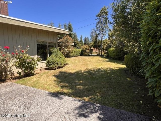 92768 PEARSON Rd, Astoria, OR 97103