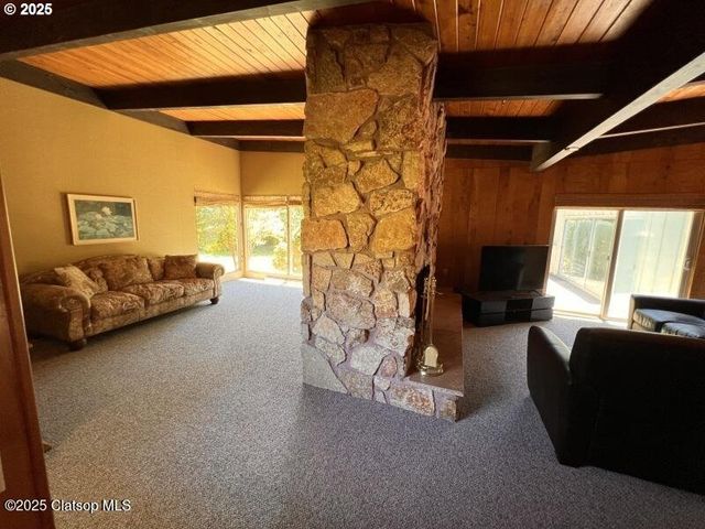 92768 PEARSON Rd, Astoria, OR 97103
