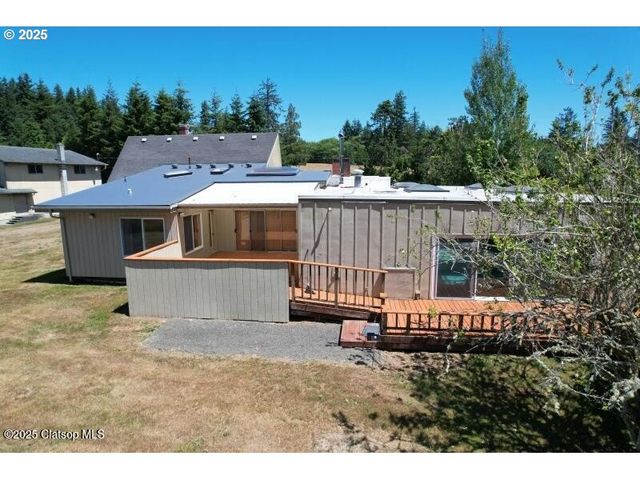 92768 PEARSON Rd, Astoria, OR 97103