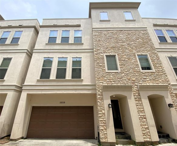 5226 Kiam Street 1010, Houston, TX 77007