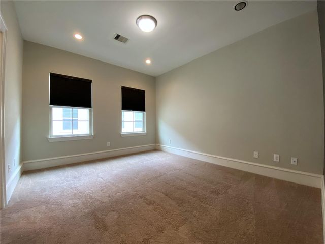 5226 Kiam Street 1010, Houston, TX 77007