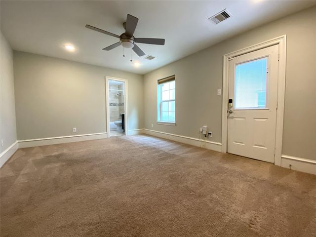 5226 Kiam Street 1010, Houston, TX 77007