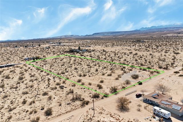 1225 Georges Lane, Landers, CA 92285