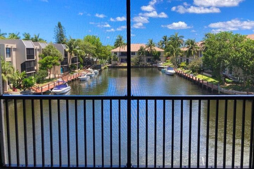 6 Royal Palm Way 310, Boca Raton, FL 33432