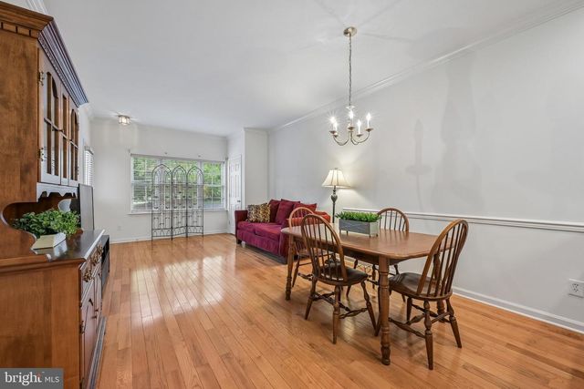 5 CHARLES CIR, Delanco, NJ 08075