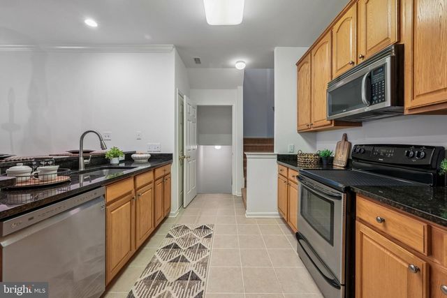 5 CHARLES CIR, Delanco, NJ 08075