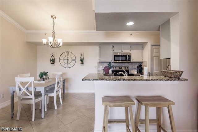 4620 Saint Croix LN 934, Naples, FL 34109
