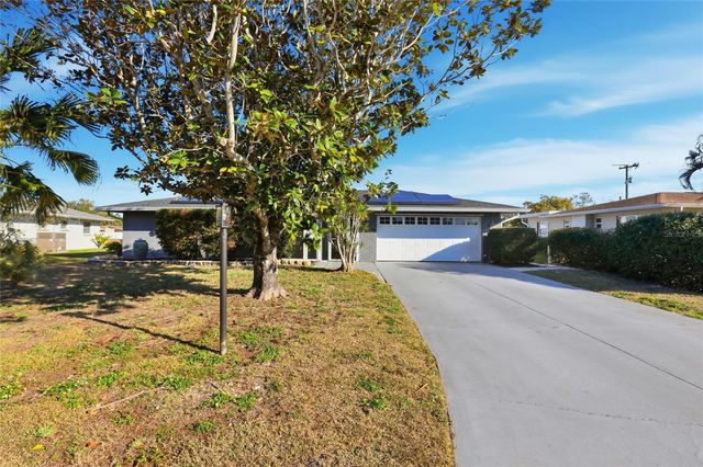 3827 SUGAR LANE, Sarasota, FL 34235