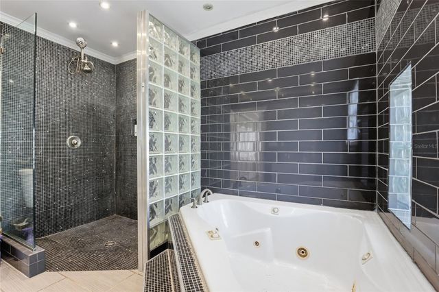 3827 SUGAR LANE, Sarasota, FL 34235