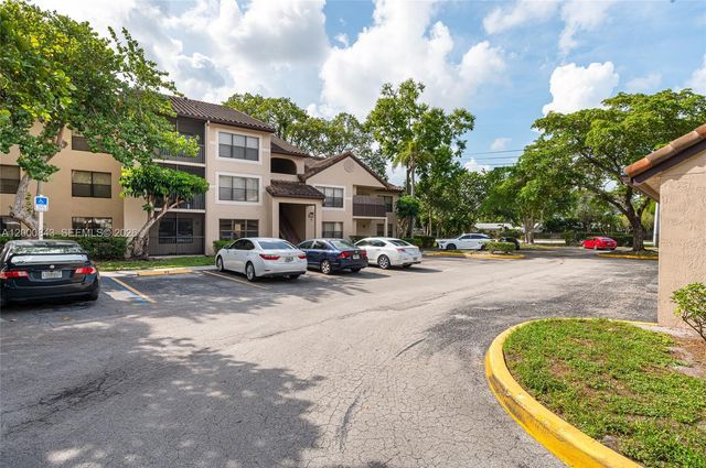 4581 W Mcnab Road 28, Pompano Beach, FL 33069