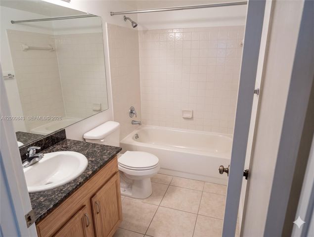 4581 W Mcnab Road 28, Pompano Beach, FL 33069