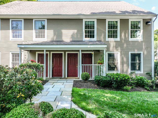 56 Portland Avenue 3, Redding, CT 06896
